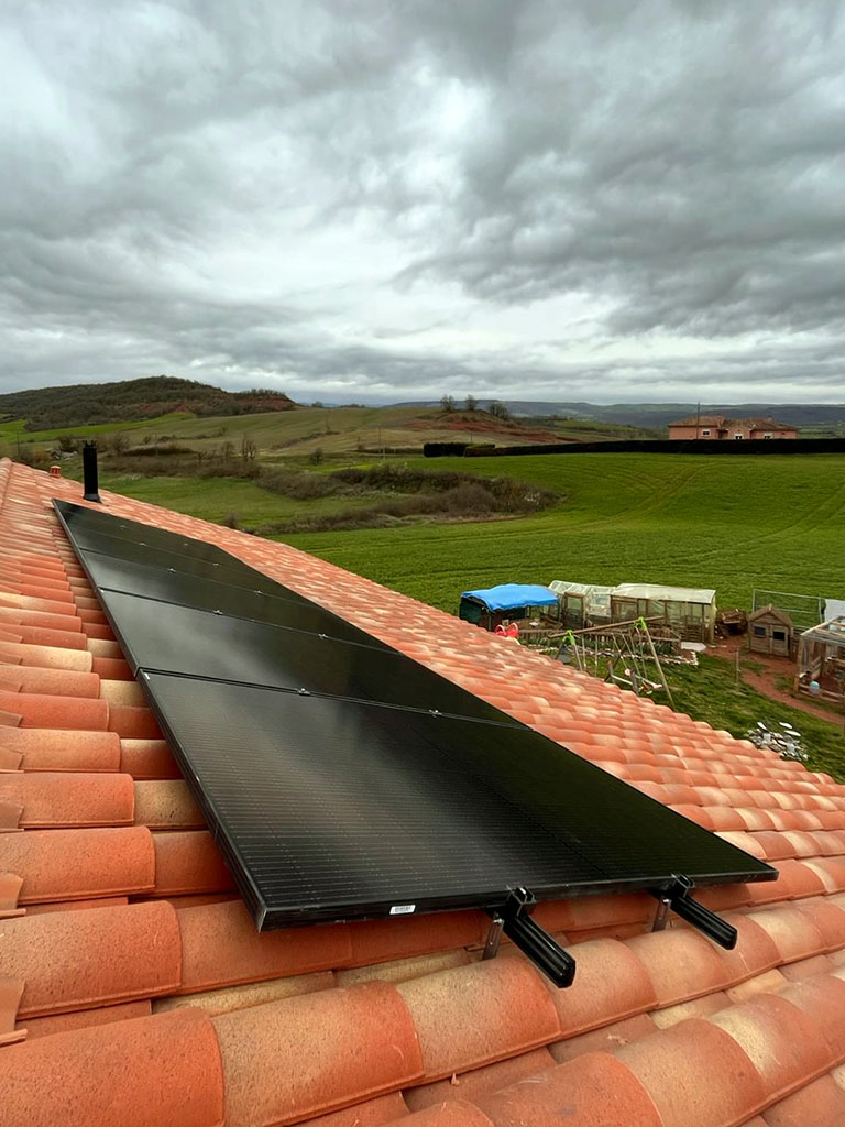 Installation de panneaux solaires près d’Albi