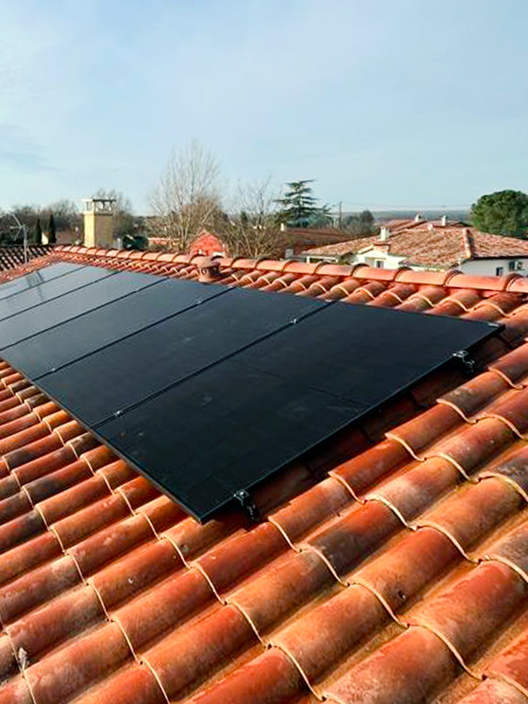 Équipement de panneaux solaires vers Toulouse, à Buzet-sur-Tarn