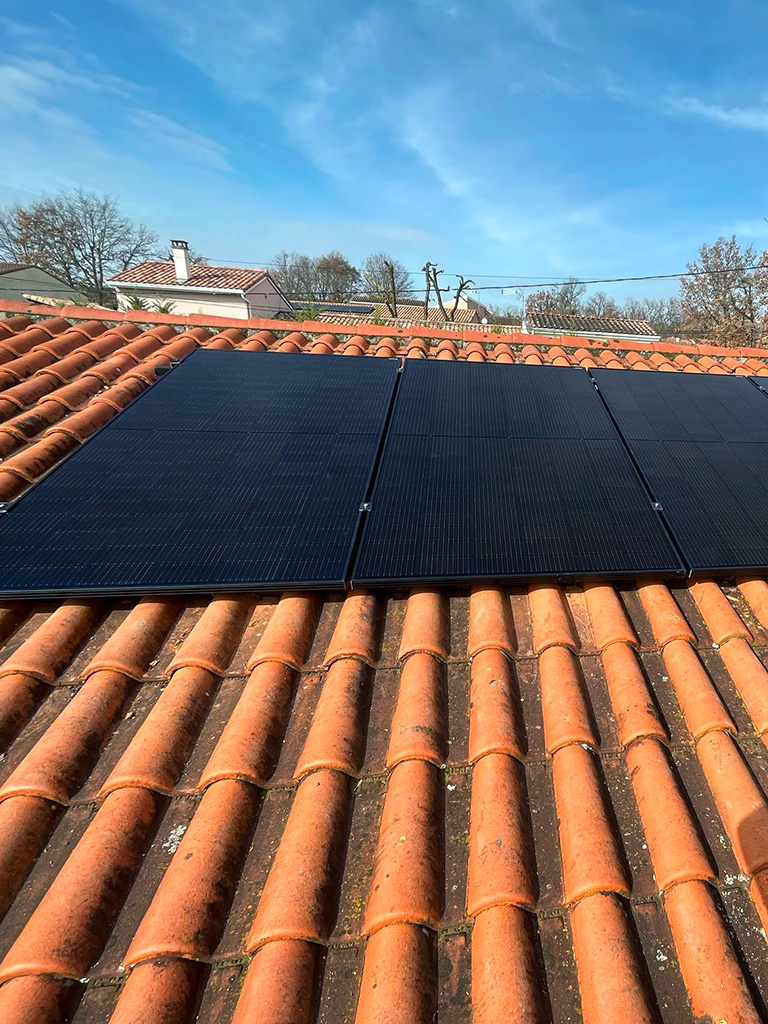 Panneaux photovoltaïques installés à Saint-Paul-sur-Save