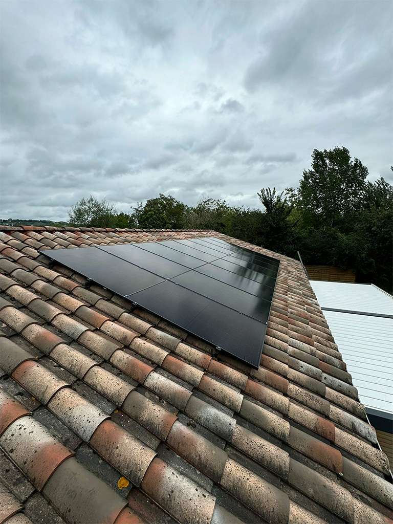 Centrale photovoltaïque installée à Puygouzon